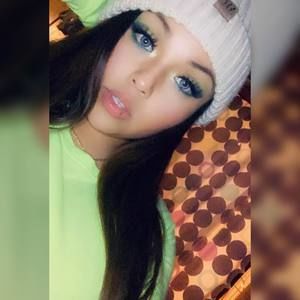 Meet your Posher, Anaid